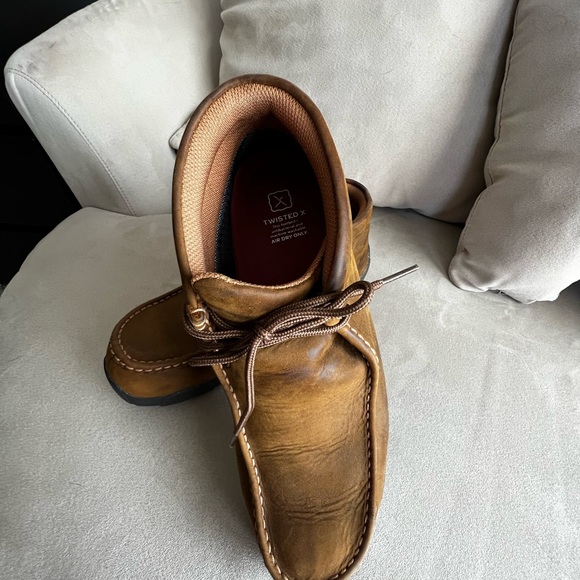 Twisted X Men’s Saddle Chukka Driving Waterproof Shoe - Picture 2 of 4